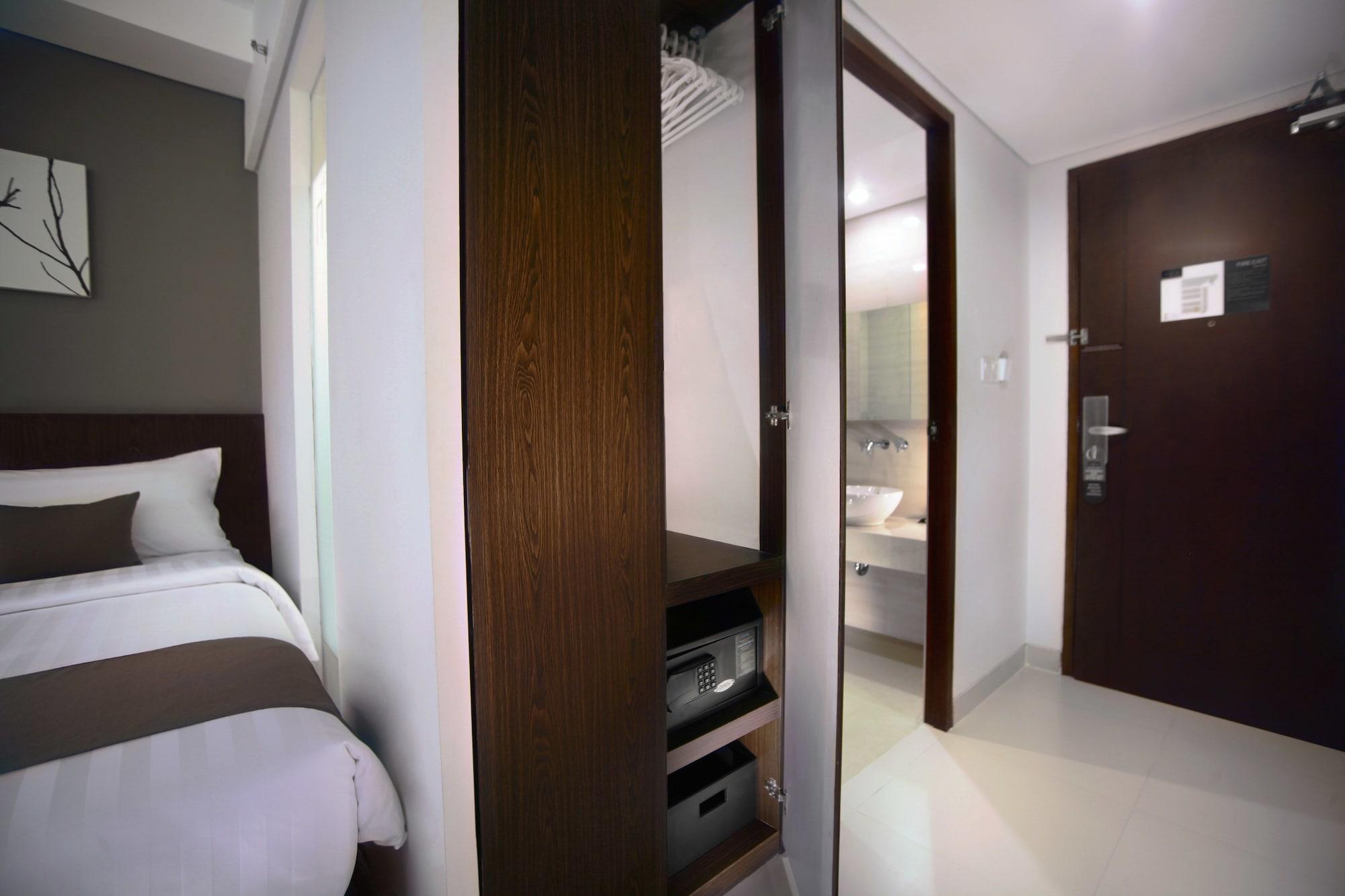 Neo Denpasar By Aston Hotel Kültér fotó