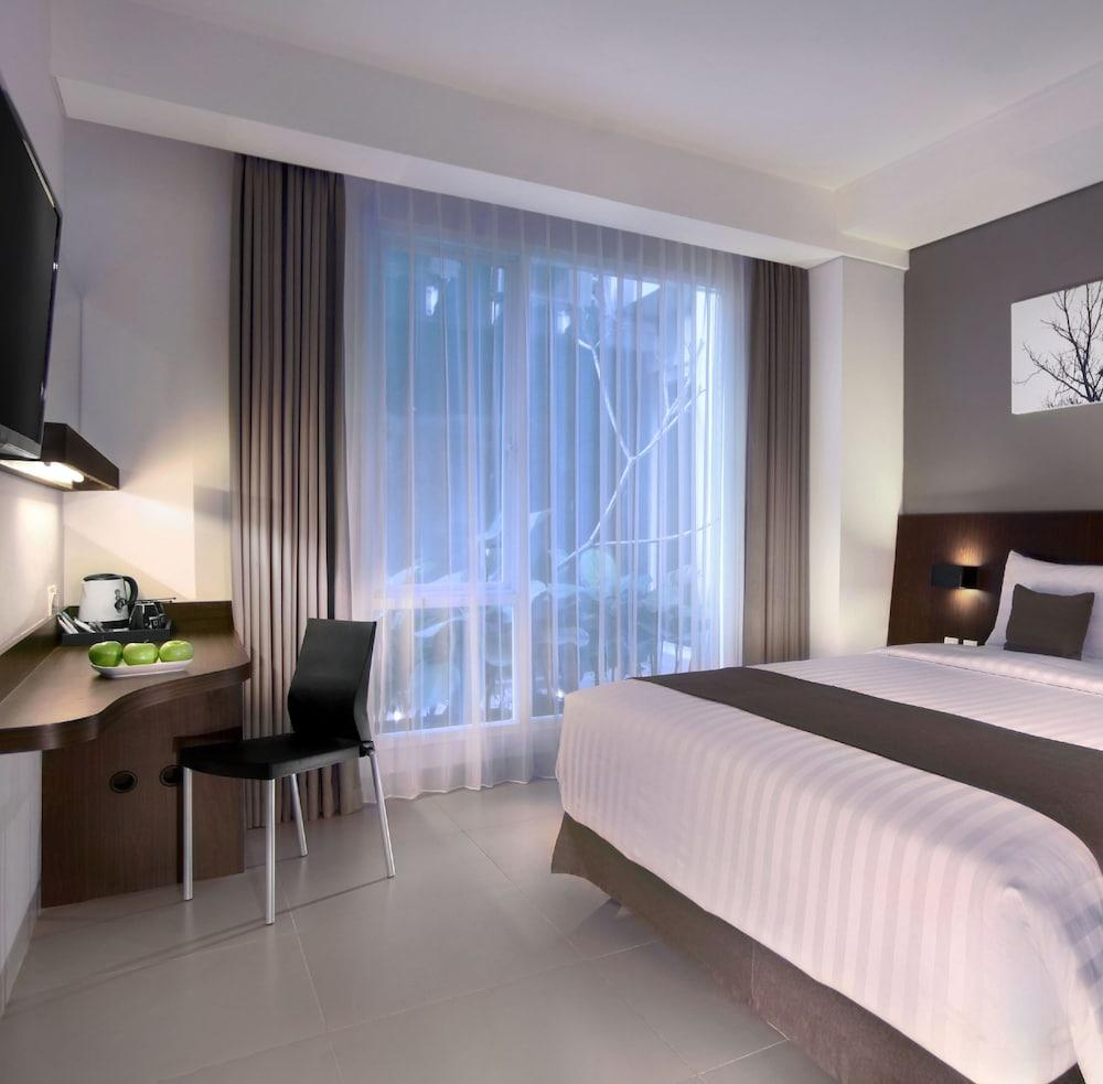 Neo Denpasar By Aston Hotel Kültér fotó