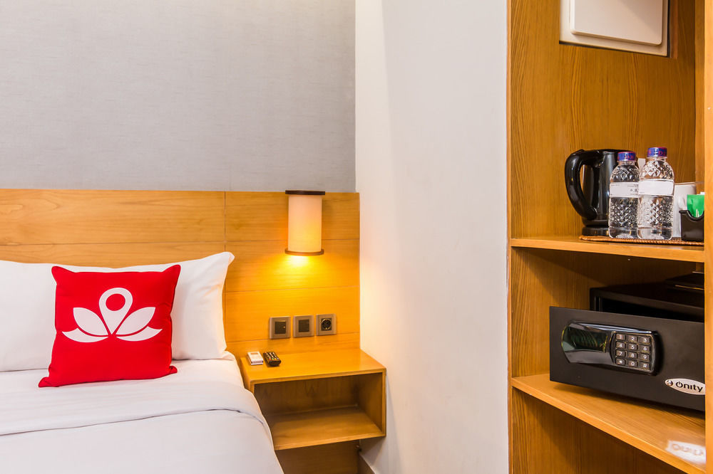 Neo Denpasar By Aston Hotel Kültér fotó