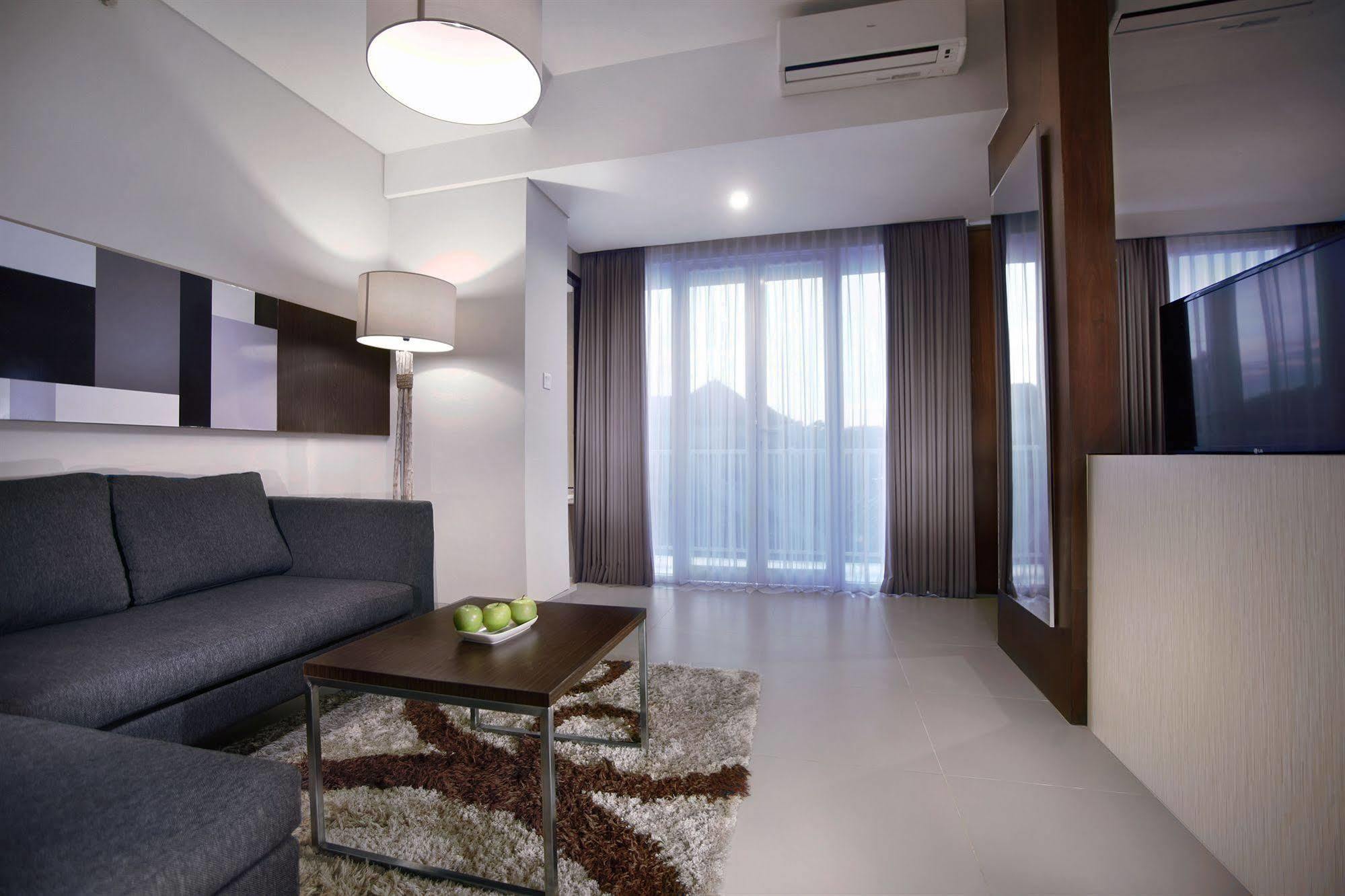 Neo Denpasar By Aston Hotel Kültér fotó