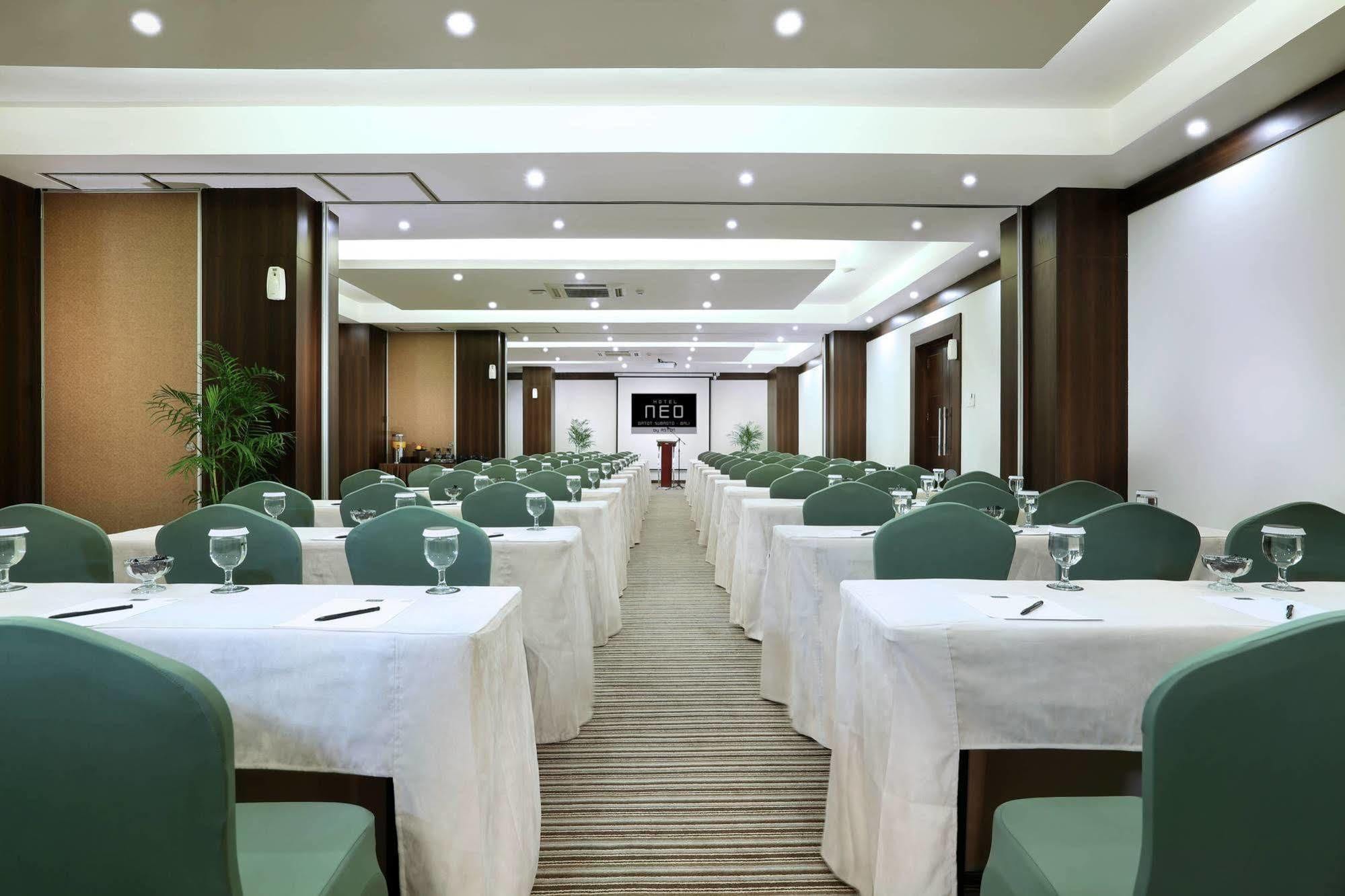 Neo Denpasar By Aston Hotel Kültér fotó